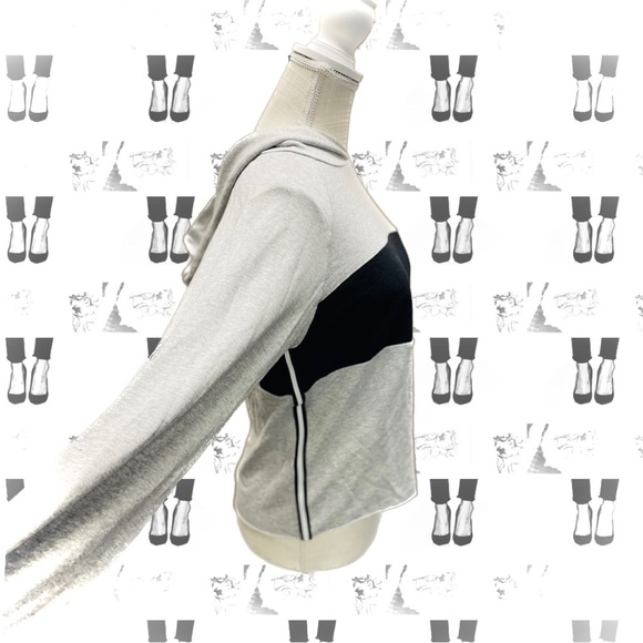 A FINE LINE | S | Crop Raw Hem Hoodie Pullover Bell Striped Colorblock Trim Top - Picture 3 of 16